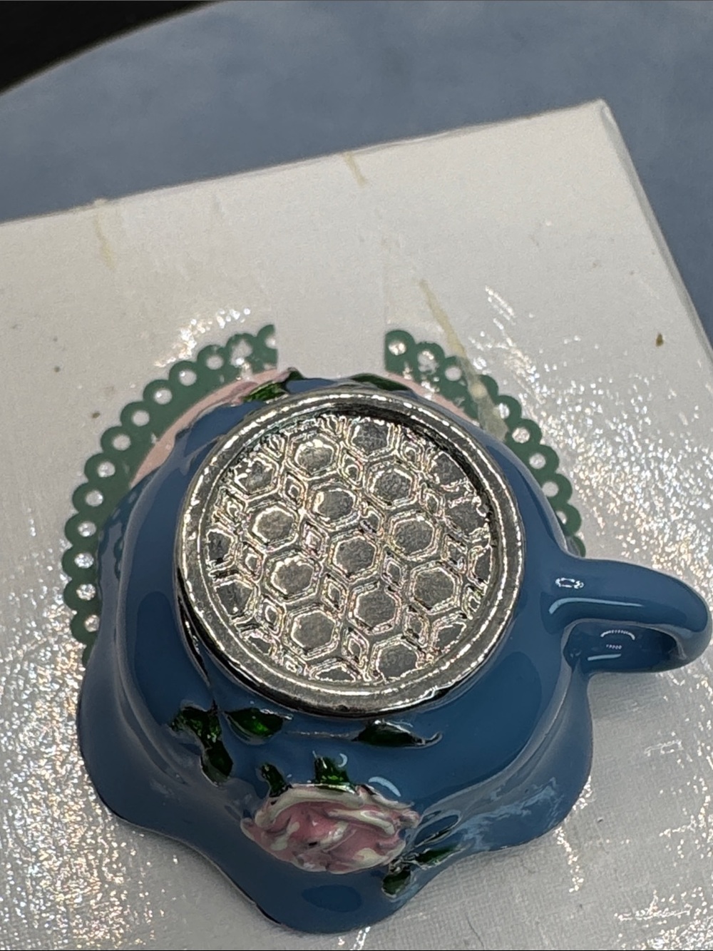 Cupcake Cupboard Teacup Trinket Box - Blue with Gold & Pink Frosting 20/100 - Picture 9 of 10